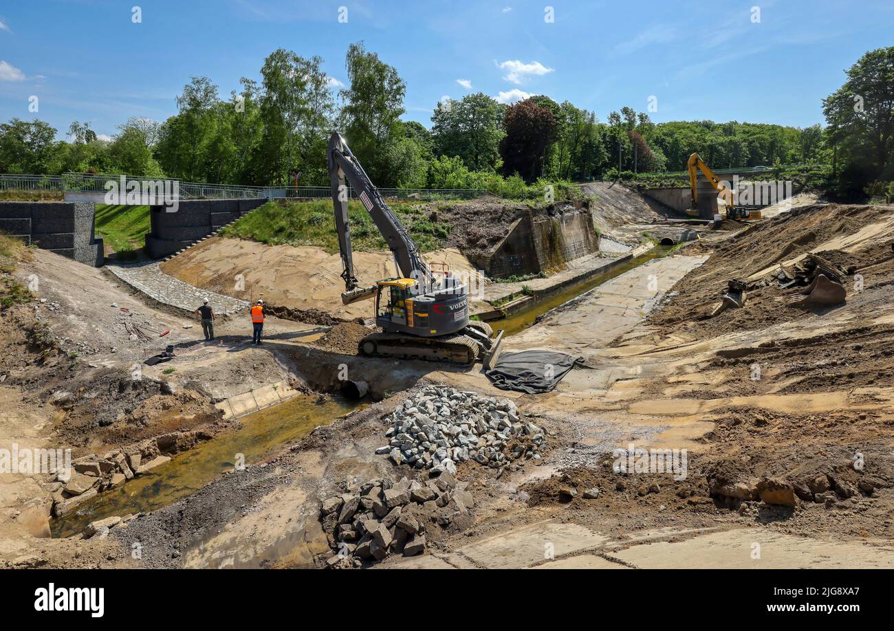 Renaturalized Boye, affluente dell'Emscher, ricostruzione di Emscher, Bottrop, Renania settentrionale-Vestfalia, Germania Foto Stock