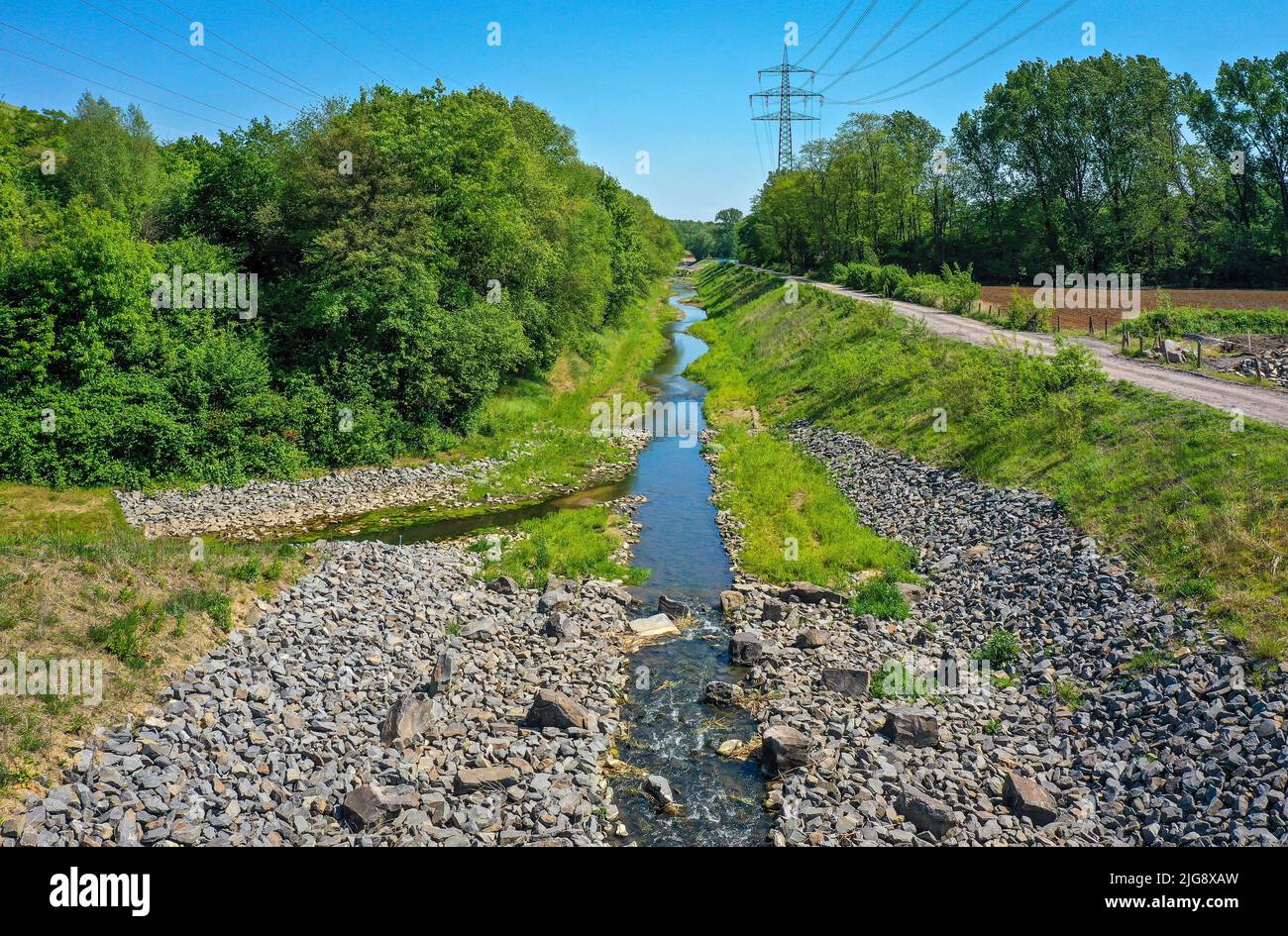 Renaturalized Boye, affluente dell'Emscher, ricostruzione di Emscher, Bottrop, Renania settentrionale-Vestfalia, Germania Foto Stock