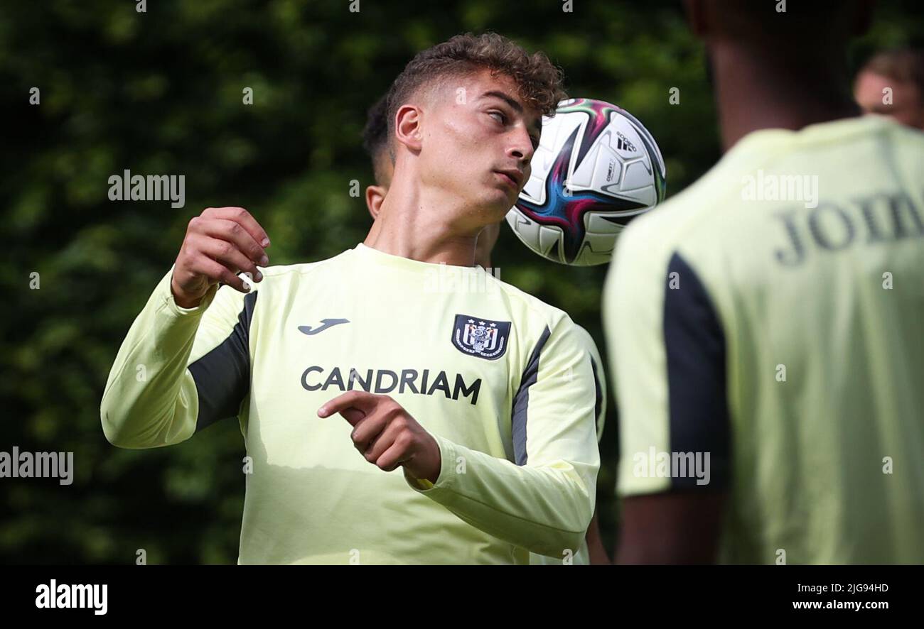 Sebastiano Esposito di Anderlecht raffigurato durante un campo di allenamento del primo campionato belga RSC Anderlecht, a Horst, nei Paesi Bassi, in vista della stagione 2022-2023, venerdì 08 luglio 2022. BELGA FOTO VIRGINIE LEFOUR Foto Stock