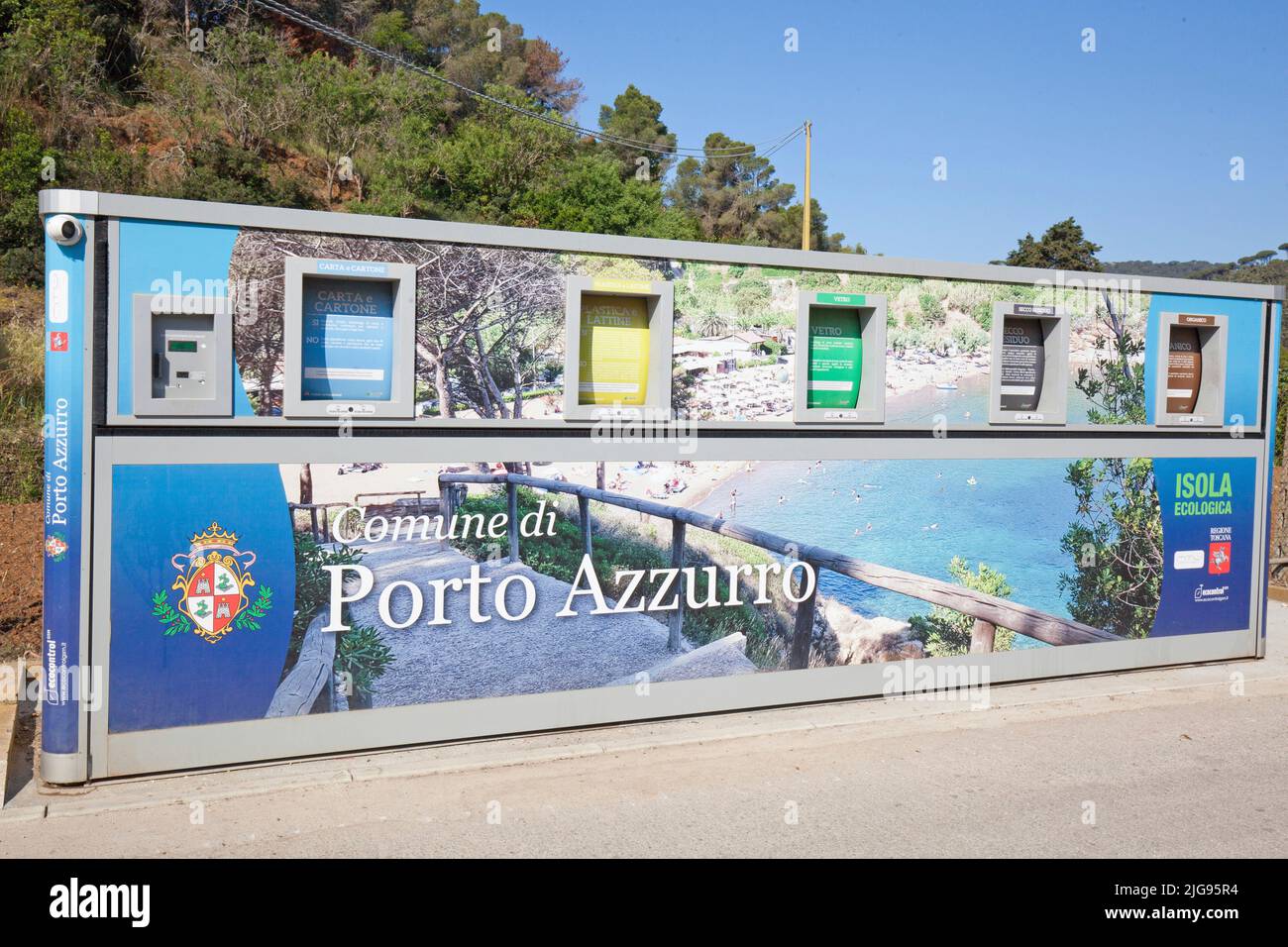 Impianto computerizzato per la separazione dei rifiuti a Porto Azzuro sull'isola d'Elba Foto Stock