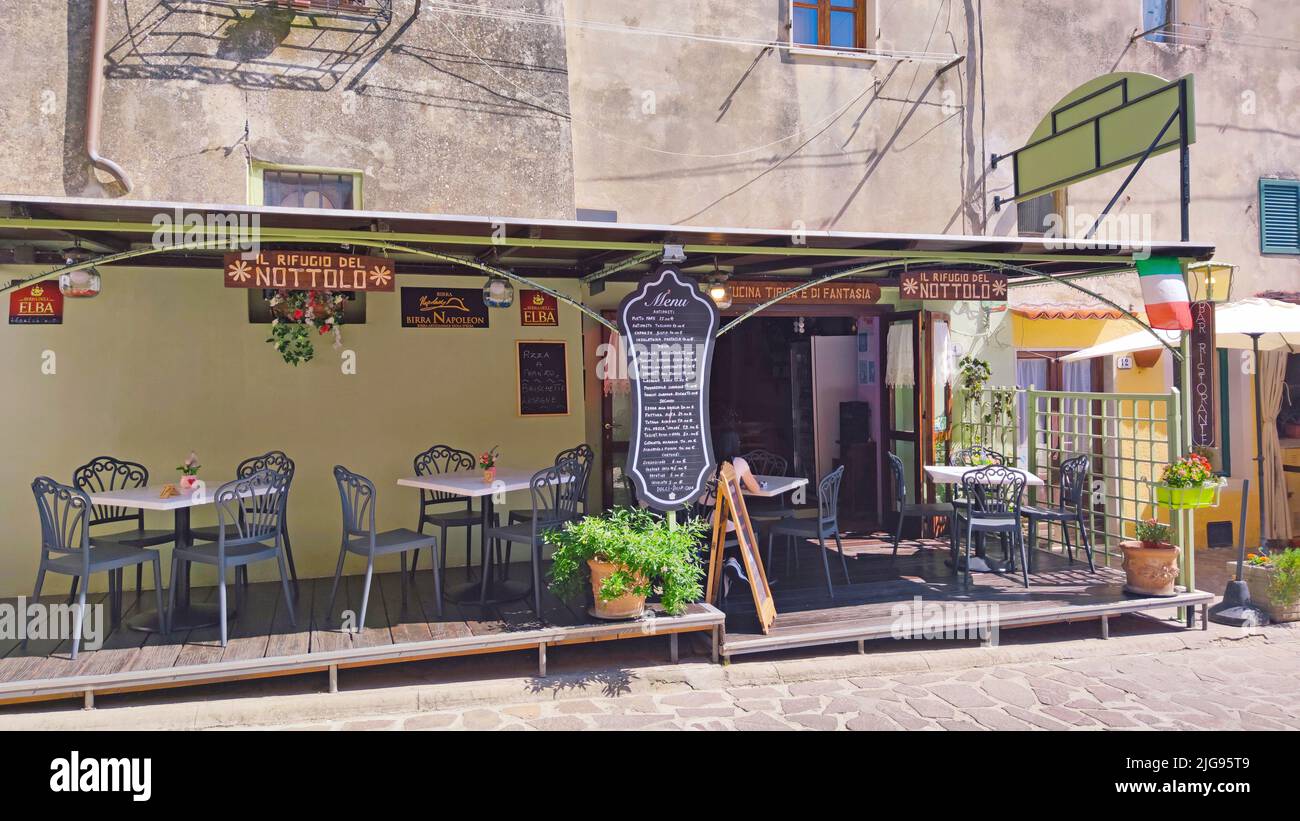 Deserta ristorante a Rio nell Elba, isola d'Elba Foto Stock