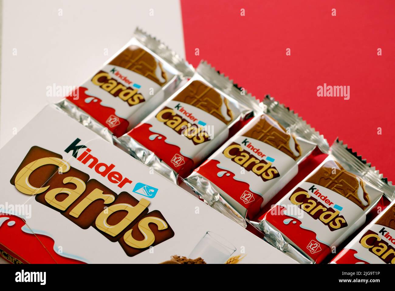 TERNOPIL, UKRAINE - JUNY 3, 2022 Kinder Chocolate Cards product pack. Kinder  is a confectionery product brand line of multinational confectionery  Ferrero. 12298217 Stock Photo at Vecteezy