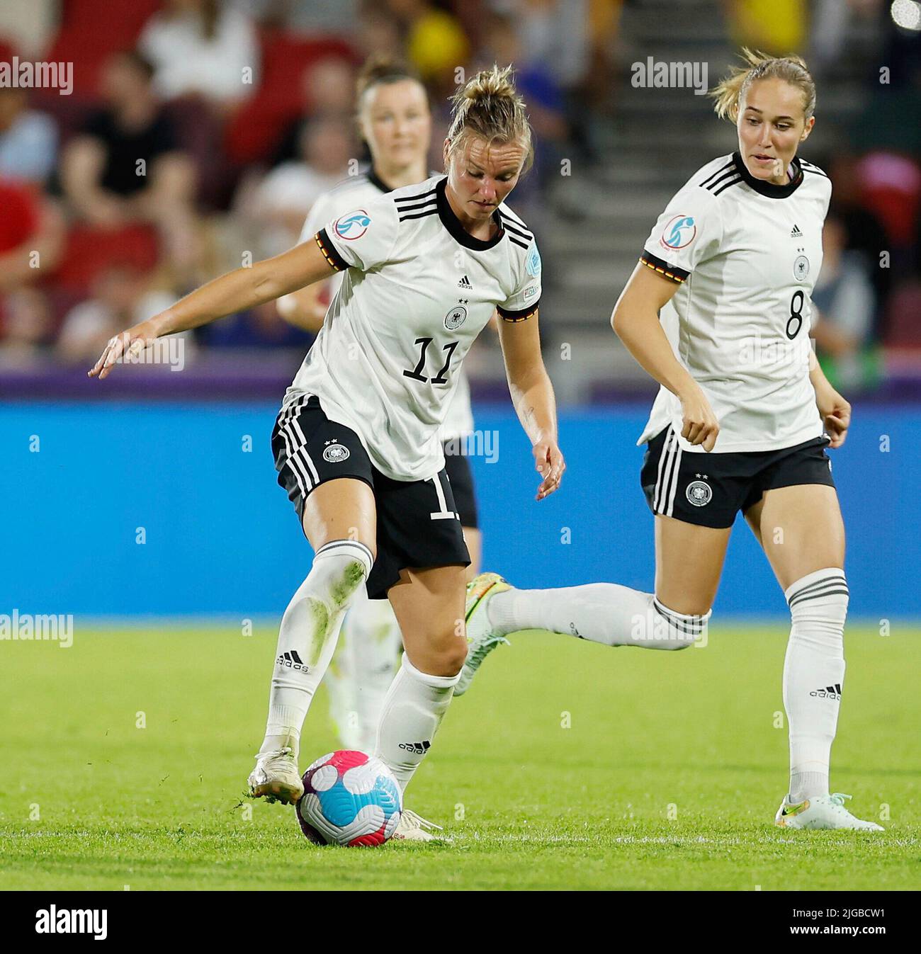 Primo: 08.07.2022 calcio: EM Euro 2022 donne: Donne Germania - Danimarca 4:0 azione singola, Alexandra Popp (Germania 11) Foto Stock