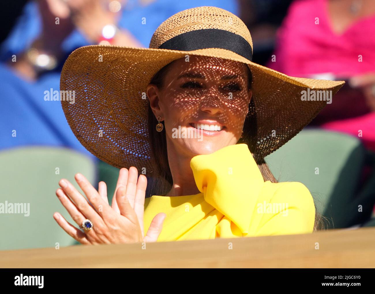 La duchessa di Cambridge nella Royal Box il giorno tredici dei campionati di Wimbledon 2022 all'All England Lawn Tennis and Croquet Club, Wimbledon. Data foto: Sabato 9 luglio 2022. Foto Stock
