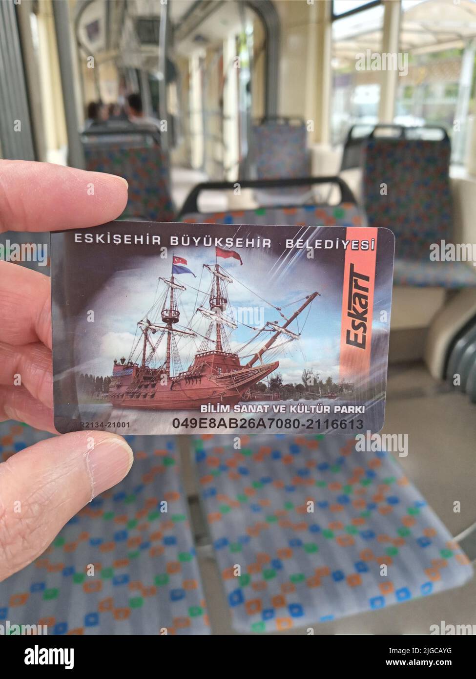 Eskişehir, Türkiye – 25 giugno 2022: La carta di trasporto Eskart viene utilizzata per i viaggi in autobus e tram a Eskişehir. Foto Stock