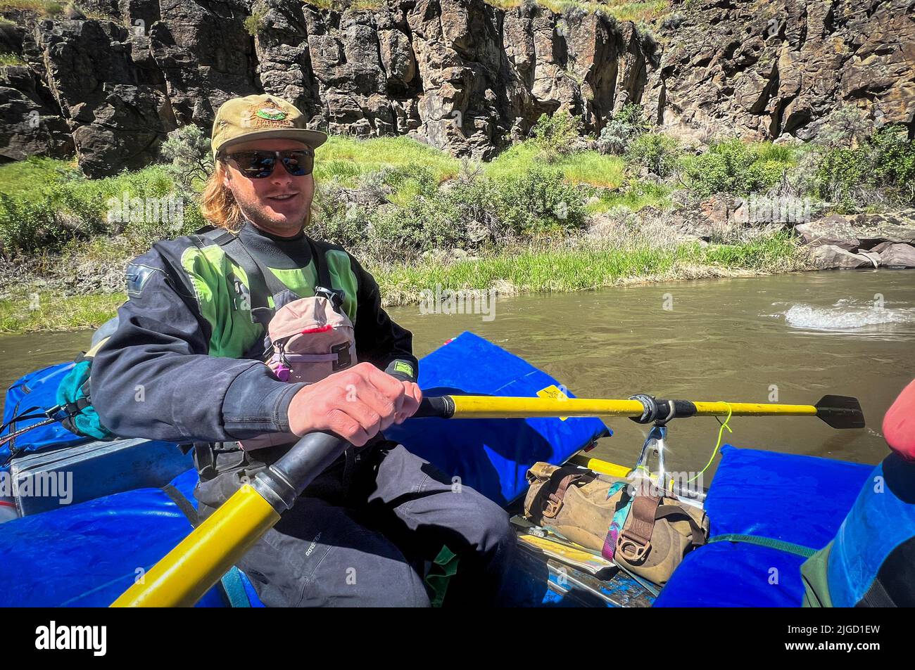 Rafting sul fiume Bruneau in Idaho con avventure lontane. Guida Galen Barker Foto Stock