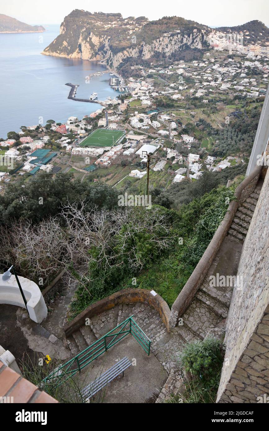 Capri - Scorcio panoramico della Scala Fenicia dalla strada provinciale Foto Stock