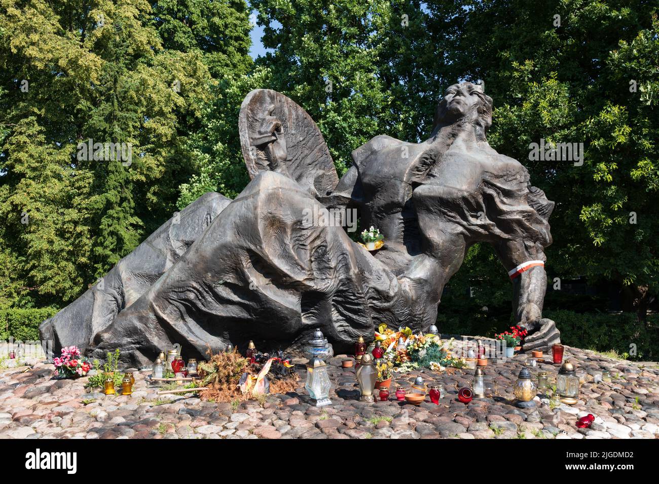 Monumento ai caduti inconquistabili presso il cimitero degli insorti di Varsavia (in polacco: Cmentarz Powstańców Warszawy) nella città di Varsavia, in Polonia, commemorando vi Foto Stock