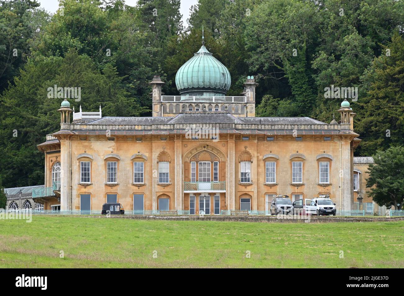 Sezincote House è una proprietà costruita nello stile di architettura Neo-Mughal che si trova al largo del A44 vicino Moreton in Marsh, Gloucestershire Foto Stock
