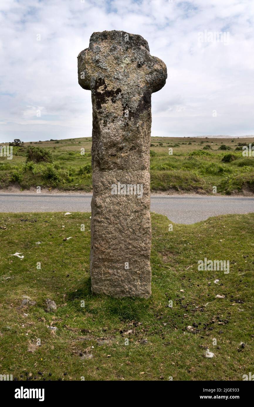 Antica croce a Shaden Moor, Dartmoor National Park, Devon, Regno Unito Foto Stock