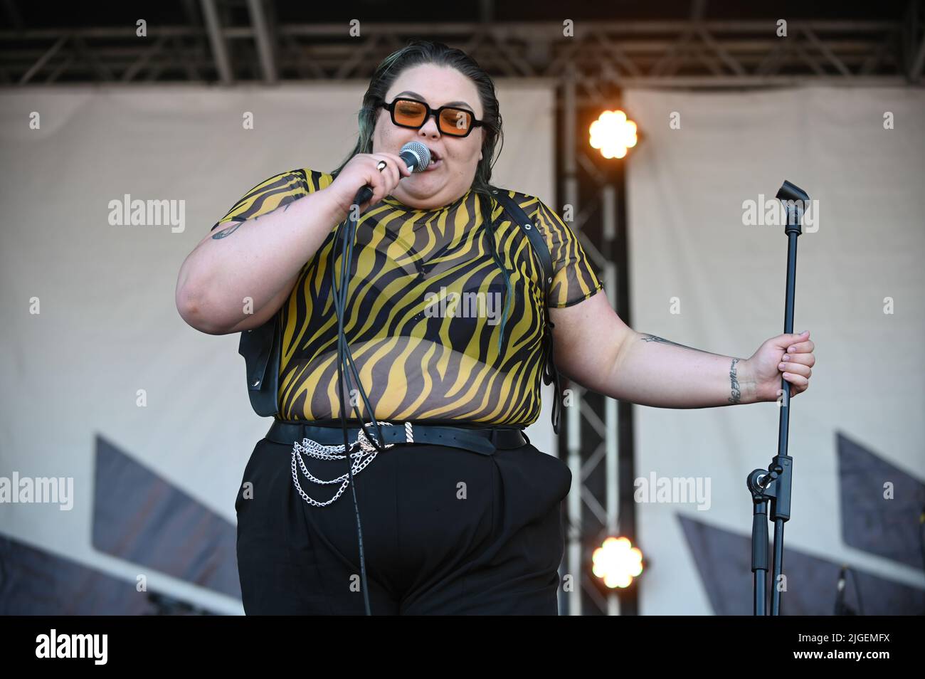 9 luglio 2022, Doncaster, South Yorkshire, U.K: Bang Bang Romeo che si esibisce all'Askern Music Festival, UK , 09.07.2022 (Credit Image: © Robin Burns/ZUMA Press Wire) Foto Stock