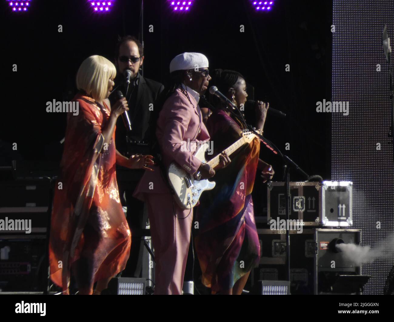 Londra Inghilterra UK 10th luglio 2022 Nile Rodgers and Chic performance al British Summer Time Music Festival Credit: Glamourstock/Alamy Live News Foto Stock