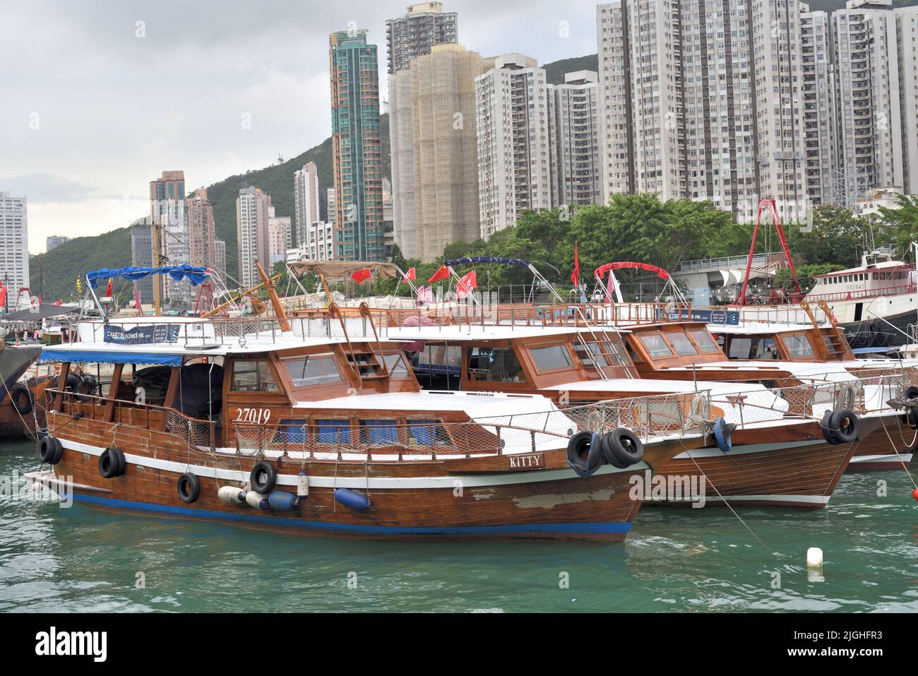 Yacht in stile spazzatura in rifugio, Hong Kong Foto Stock