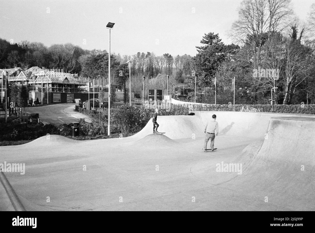 Alton Skate Park, campi da gioco Jubilee, Alton, Hampshire, Inghilterra, Regno Unito. Foto Stock