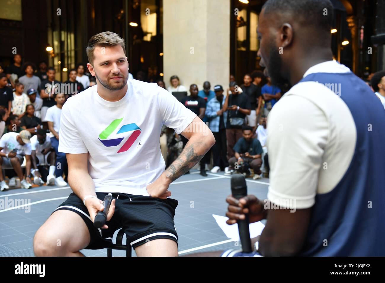 Luka Doncic (NBA) - Luka Doncic à l'Opening Event Airness à Paris le 7 juillet 2022 Foto Stock