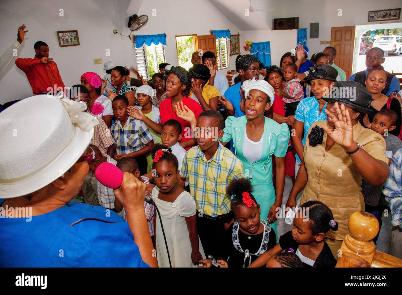 Giamaica, Ocho Rios, una delle molte chiese in Giamaica dove i religiosi possono andare a domenica Foto Stock