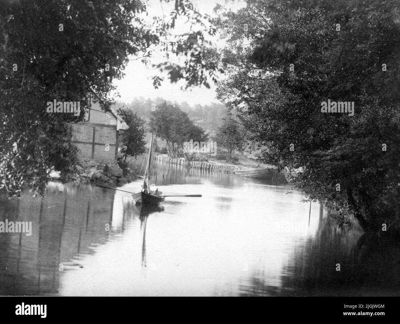 Vattendrag Nättrabyån con la vecchia casa di fumo. Foto Stock