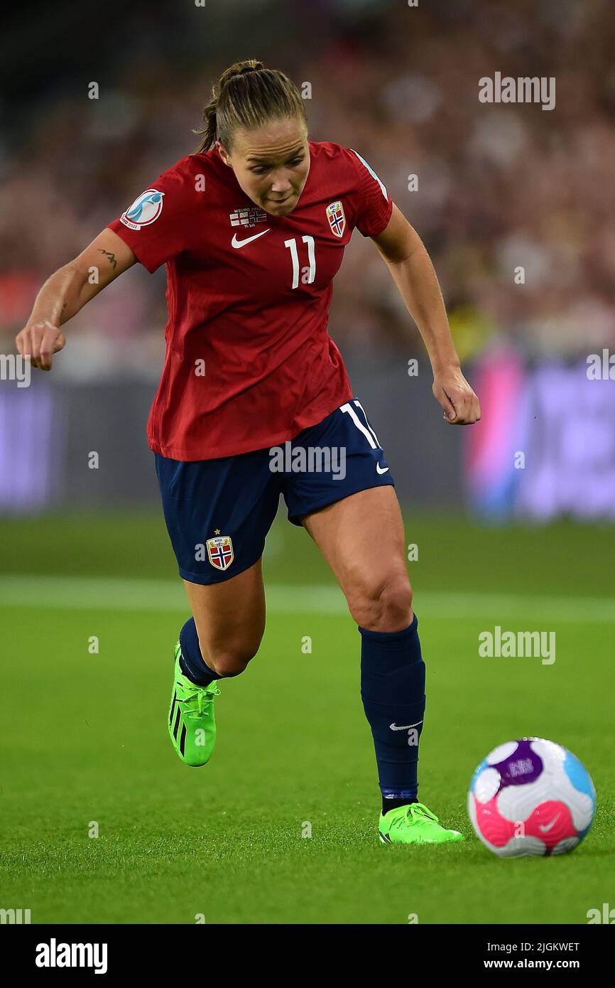 Brighton, Regno Unito. 11th luglio 2022. Guro Reiten di Norvegia in azione durante il gioco. UEFA Women's Euro England 2022, Group A Match, England Women / Norway Women al Falmer Stadium di Brighton & Hove in Sussex di lunedì 11th luglio 2022. Questa immagine può essere utilizzata solo per scopi editoriali. Solo per uso editoriale, licenza richiesta per uso commerciale. Nessun uso in scommesse, giochi o un singolo club/campionato/player pubblicazioni. pic di Steffan Bowen/Andrew Orchard sport fotografia/Alamy Live news credito: Andrew Orchard sport fotografia/Alamy Live News Foto Stock