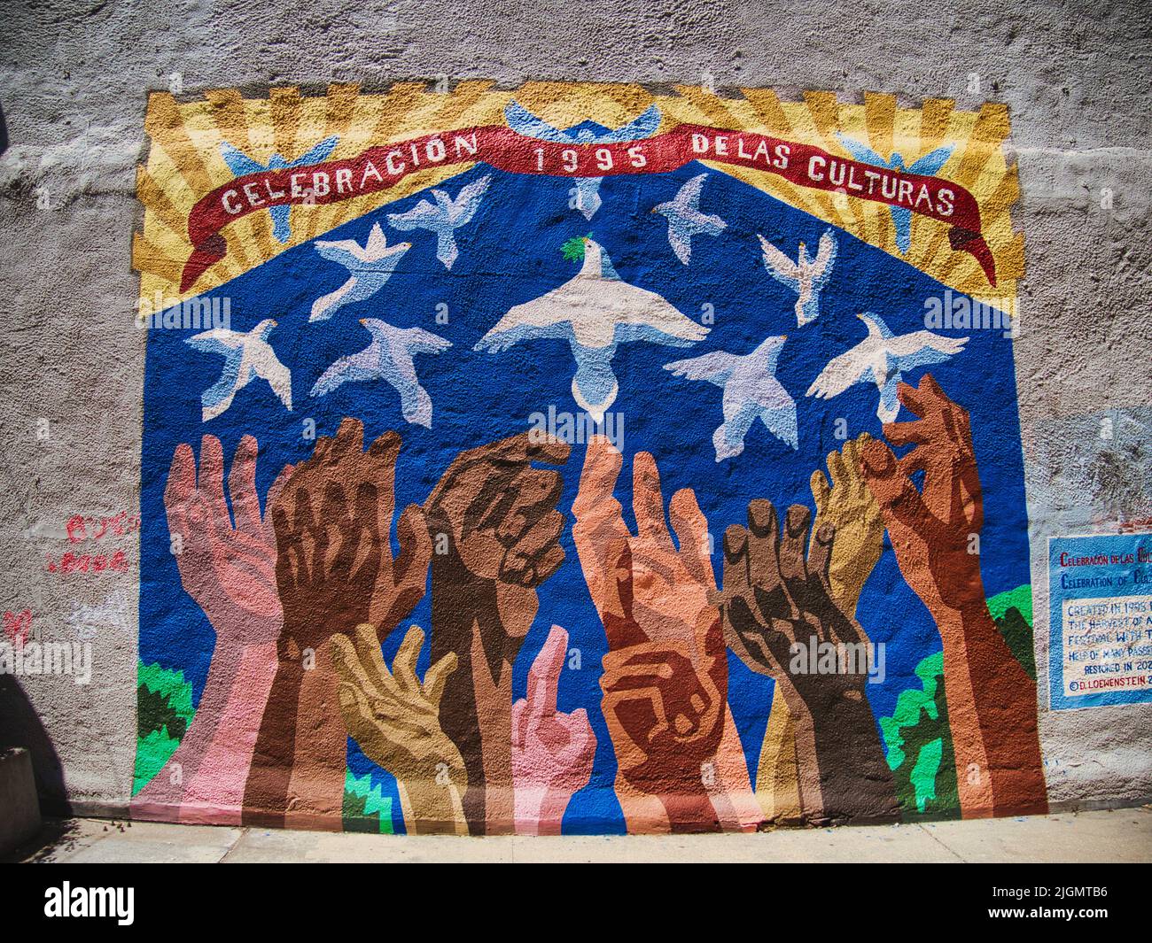 Lawrence, Kansas 10 luglio 2022 - Celebracion De Las cUL turas 1995 - Mural Foto Stock