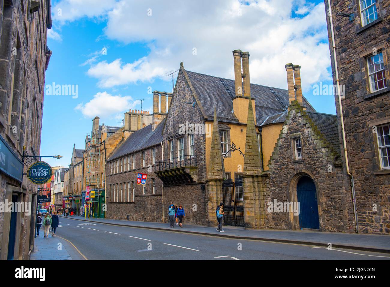 Old Moray House all'Università di Edimburgo Holyrood campus a 174 Canongate su Royal Mile nel centro storico di Edimburgo, Scozia, Regno Unito. Il centro storico di Edimburgo è un Foto Stock