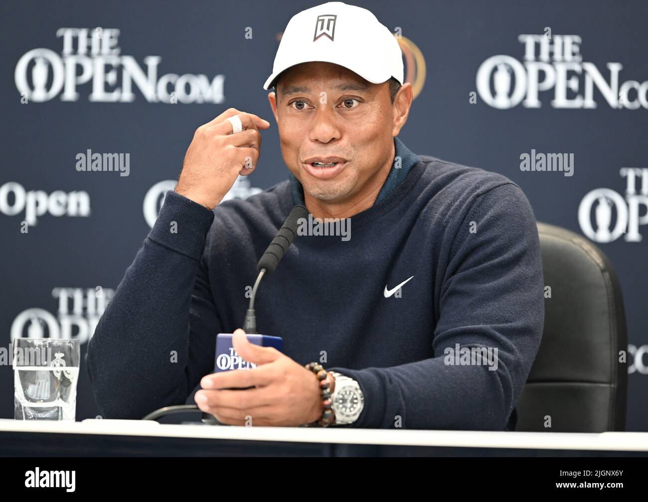 150th Open Golf Championships, St Andrews, luglio 12th 2022 Tiger Woods parla ai media durante la sua conferenza stampa presso l'Old Course, St Andrews, Scozia. Credit: Ian Rutherford/Alamy Live News. Foto Stock