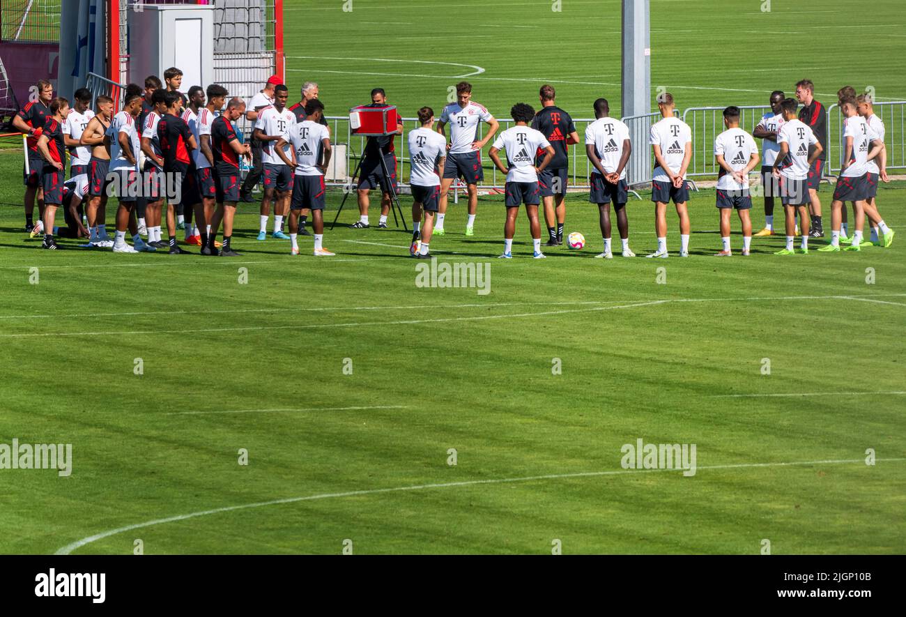 Monaco di Baviera, Germania. 12th luglio 2022. I giocatori del FC Bayern Munich partecipano alla sessione di allenamento del FC Bayern presso la sede del club. Credit: Peter Kneffel/dpa/Alamy Live News Foto Stock