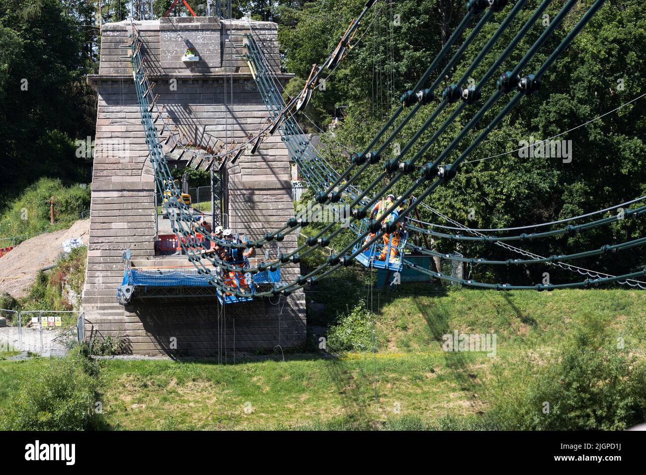 Lavori di ristrutturazione del ponte Union Chain Bridge, River Tweed, Horncliffe, English e Scottish Border Foto Stock