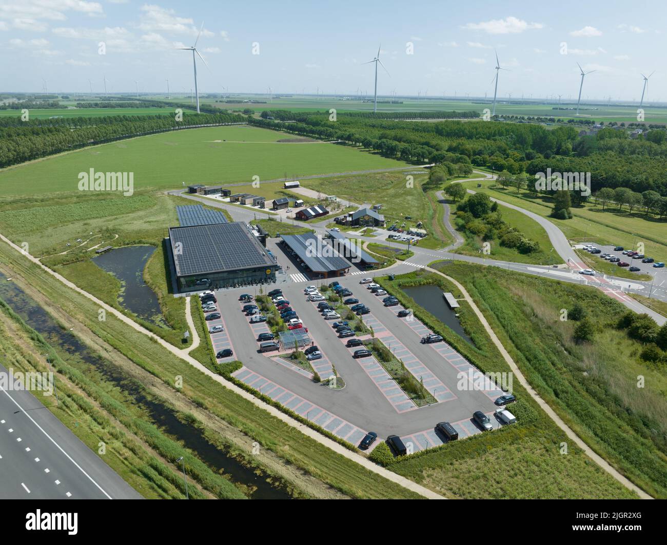 Almere Oosterwold, 11th giugno 2022, Paesi Bassi. Lidl Energy e CO2 supermercati neutri costruiti con materiali circolari e sostenibili. Zero Foto Stock