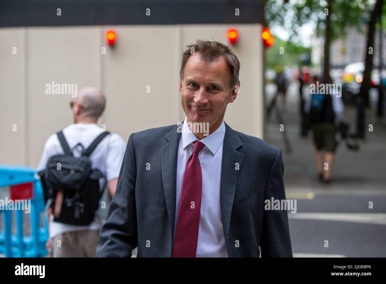 Londra, Inghilterra, Regno Unito. 12th luglio 2022. JEREMY HUNT, candidato alla leadership conservatrice del partito, arriva allo studio radiofonico prima di apparire su Tonight con Andrew Marr show, (Credit Image: © Tayfun Salci/ZUMA Press Wire) Foto Stock