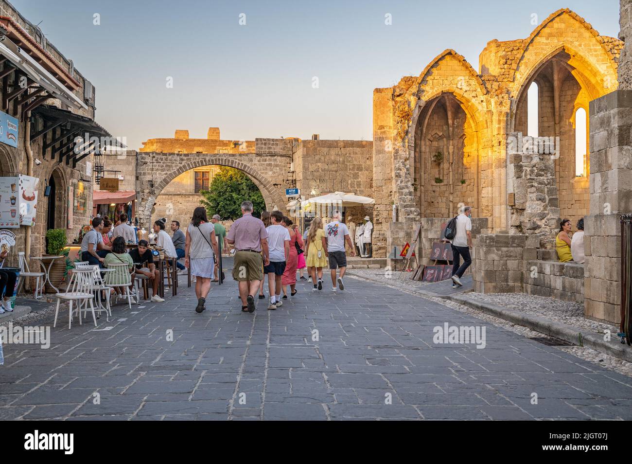 La città vecchia di Rodi è la più antica città medievale abitata d'Europa. Foto Stock
