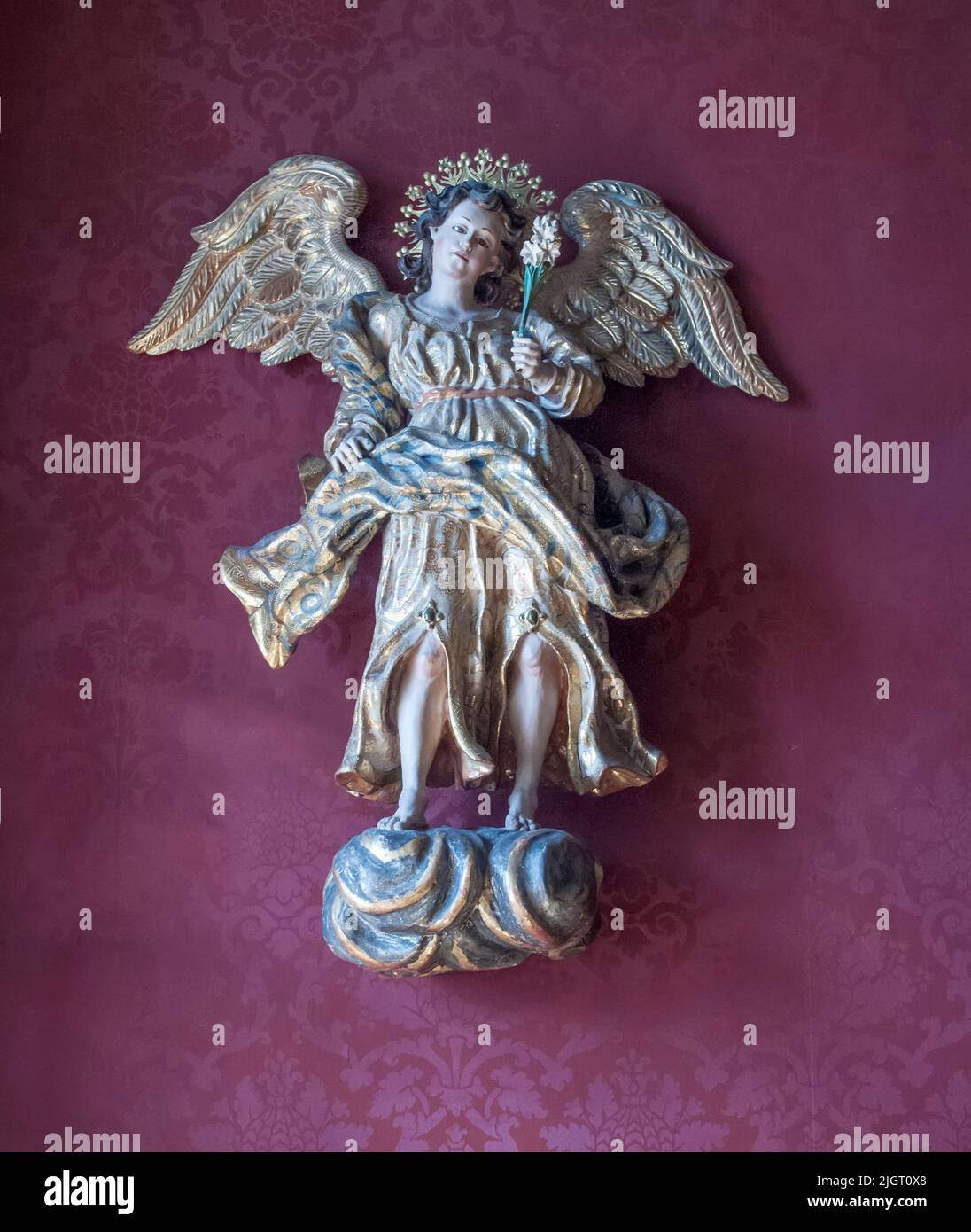 Angel statuette nella chiesa messicana Foto Stock