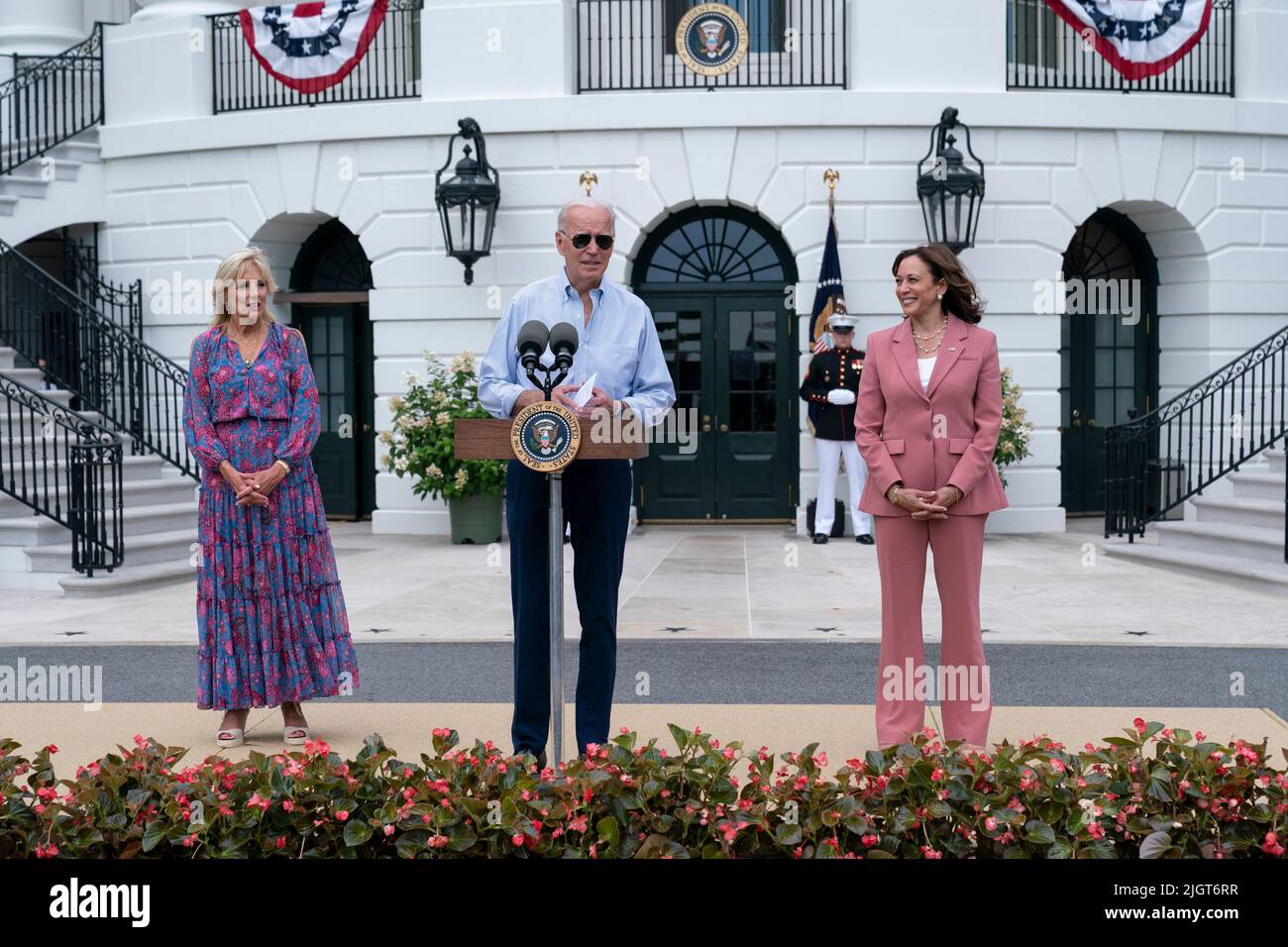 Il presidente degli Stati Uniti Joe Biden fa osservazioni al picnic del Congresso alla Casa Bianca a Washington, DC martedì 12 luglio 2022. Credito: Chris Kleponis/Pool via CNP Foto Stock