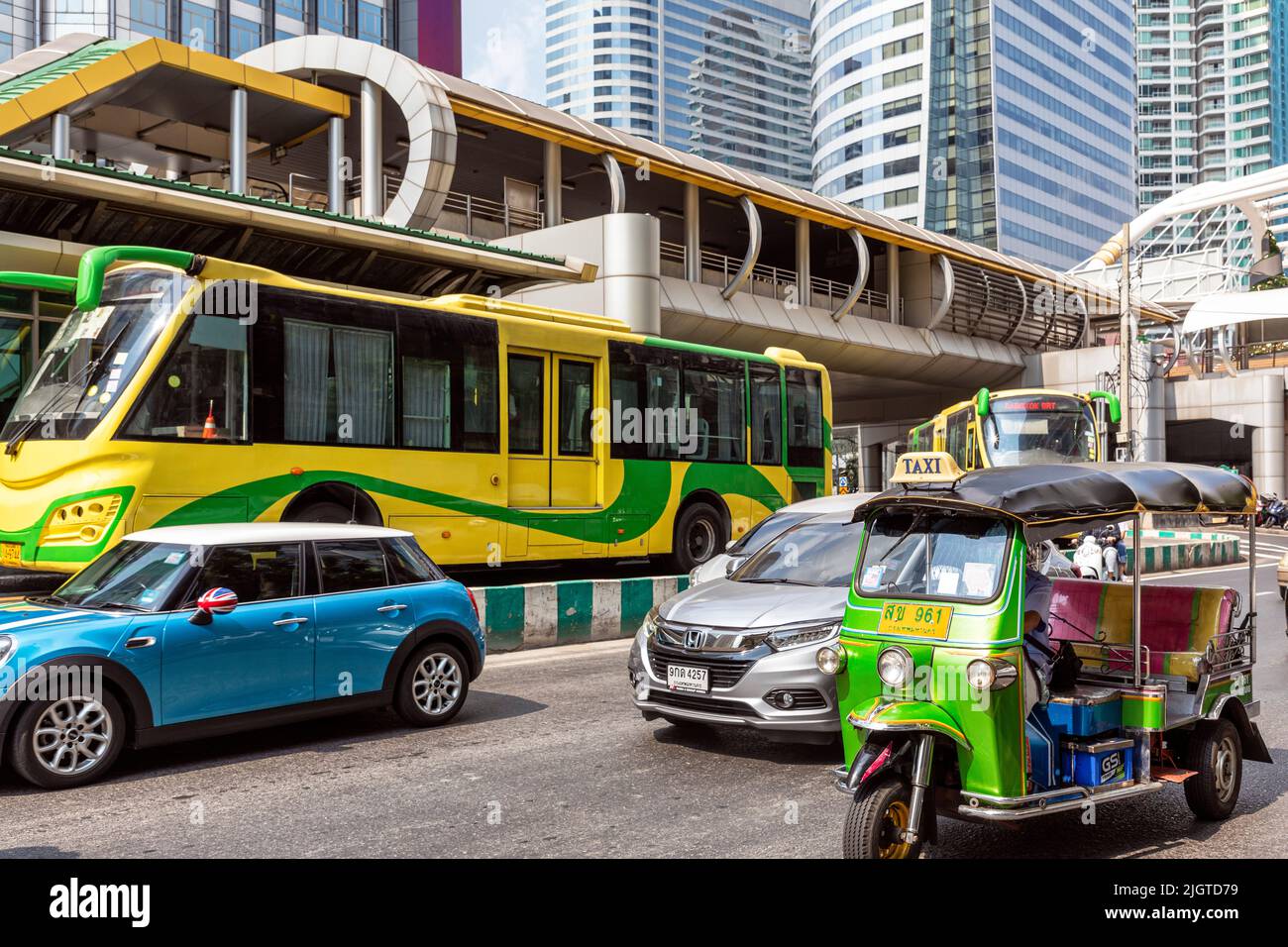 Bus Rapid Transit terminal stazione, Sathorn, Bangkok, Thailandia Foto Stock