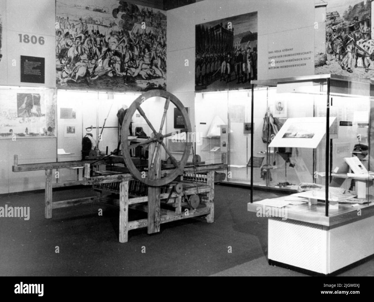 Fotografato da: Museo für Deutsche Geschichte - Berlino - Germania Est scritto sul retro: Stampato sul retro: Foto Stock