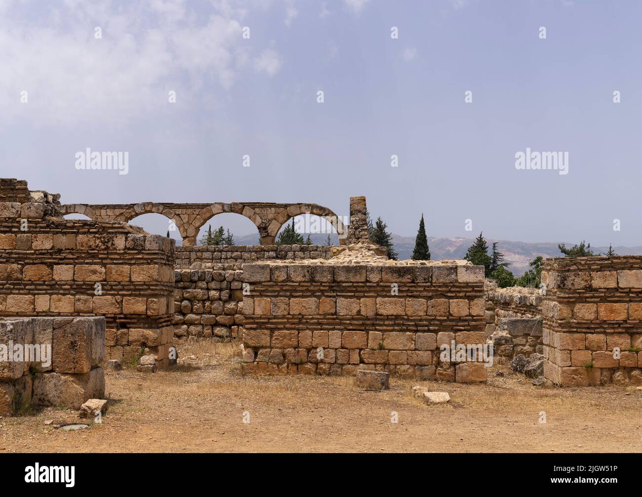 Rovine del Aanjar Umayyyyyad nella valle di Beeka, il Governatorato di Beqaa, Anjar, Libano Foto Stock