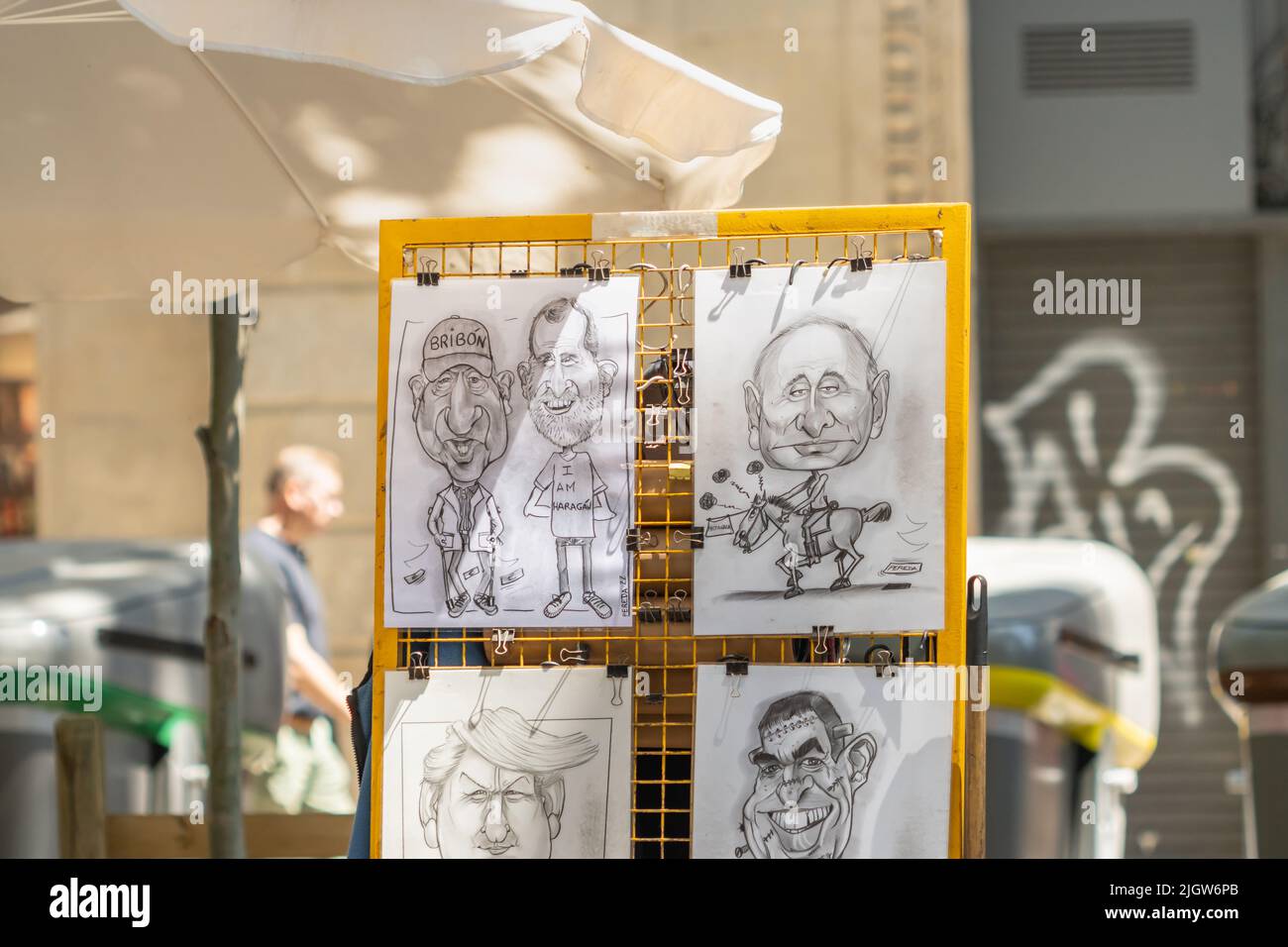 Barcellona, Spagna - 26 maggio 2022: Caricatura animata delle celebrità sulla Rambla de Barcelona (Spagna). Foto Stock