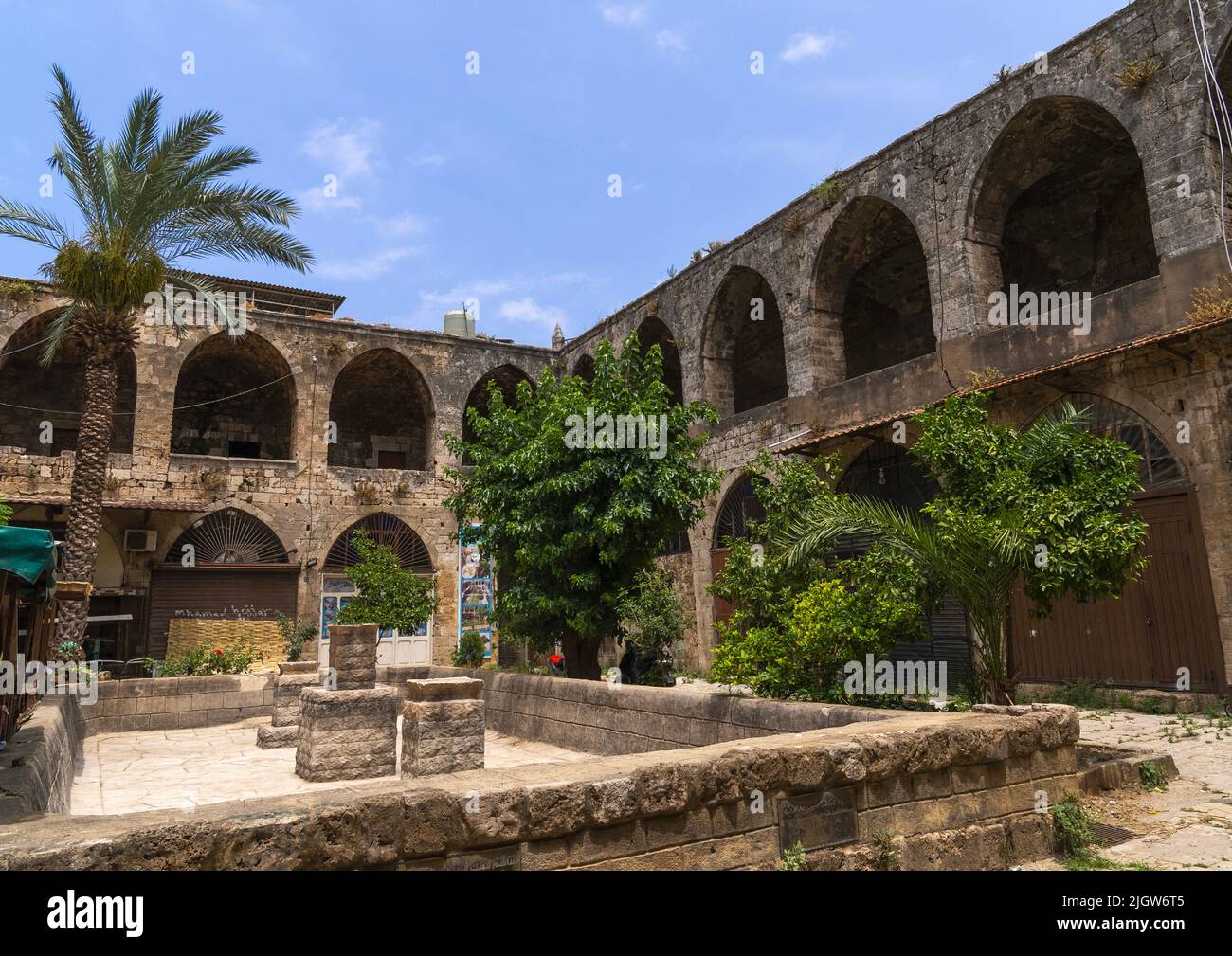 Vecchio caravanserai nel vecchio suk, Governatorato del Nord, Tripoli, Libano Foto Stock