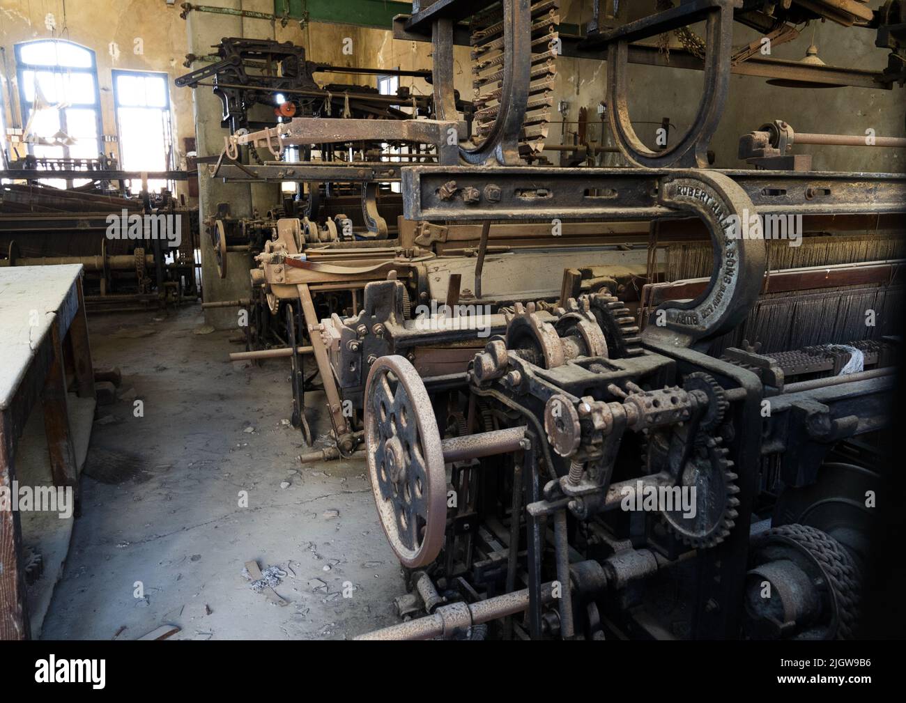 Una vecchia macchina da stampa disassata, Mount Lebanon Governorate, Beit Chabab, Libano Foto Stock