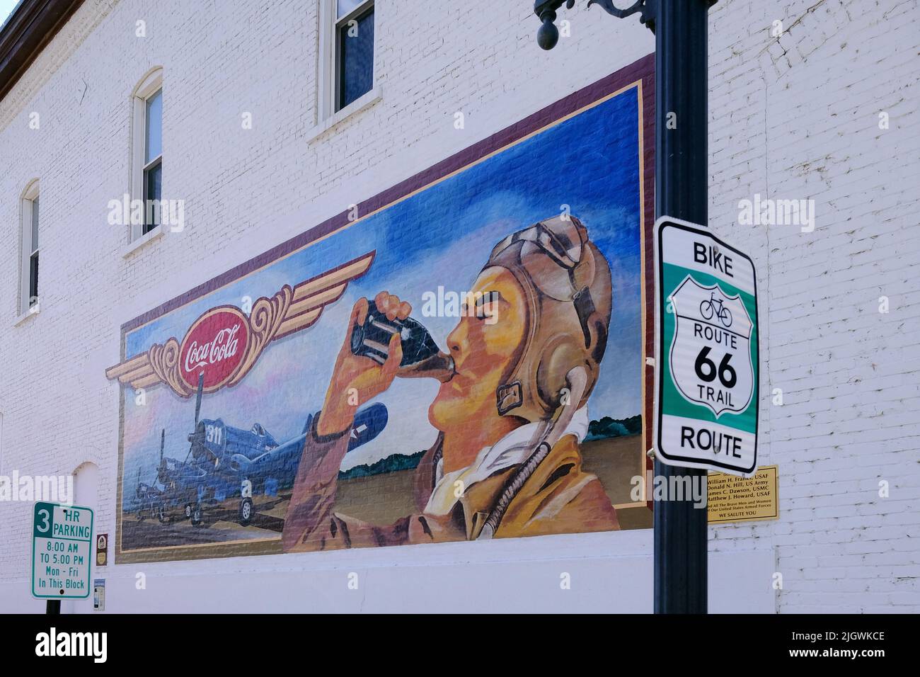 Coca Cola murale nel centro storico di Pontiac, Illinois, Stati Uniti d'America Foto Stock