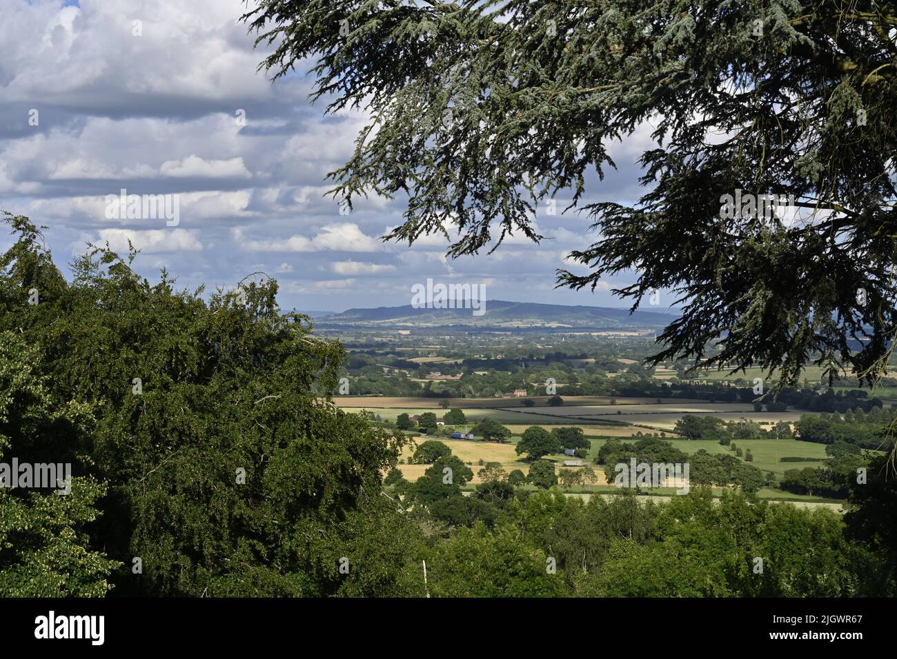 Malvern Worcestershire. Vista sui Cotswolds Foto Stock