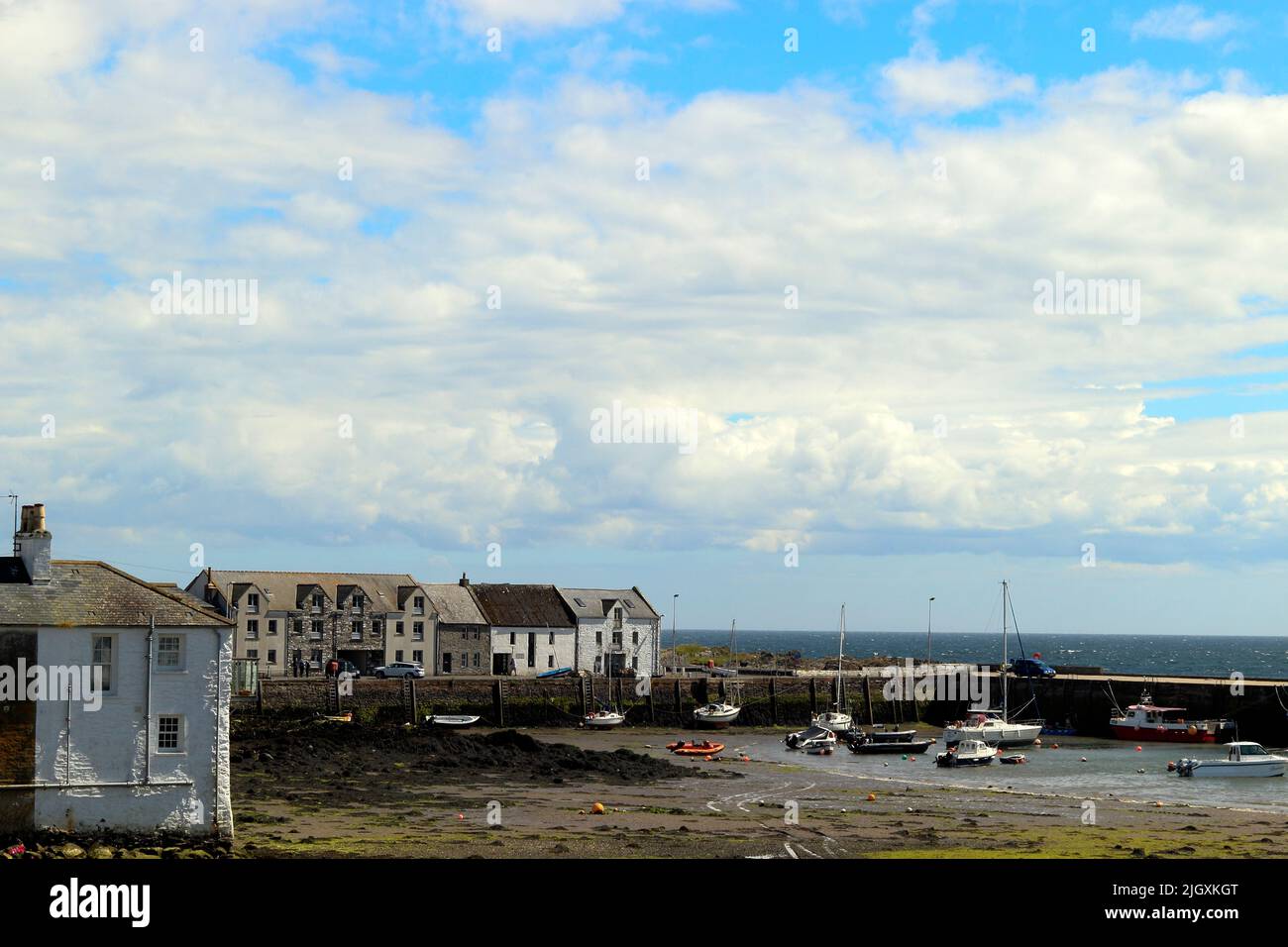 Barche nel porto, Isola di Whithorn, Dumfries & Galloway, Scozia, Regno Unito Foto Stock