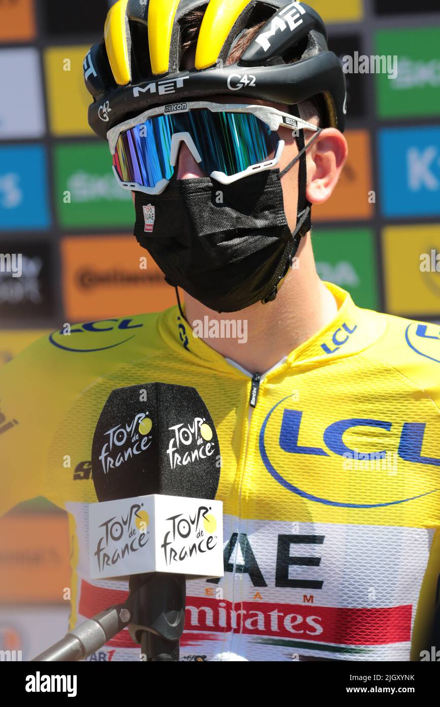 Albertville, Francia. 13th luglio 2022. Tour ciclistico UCI Tour de France, tappa 11 da Albertville a Granon Pass; Tadej Pogacar (SLO) UAE Team Emirates; credito: Action Plus Sports/Alamy Live News Foto Stock