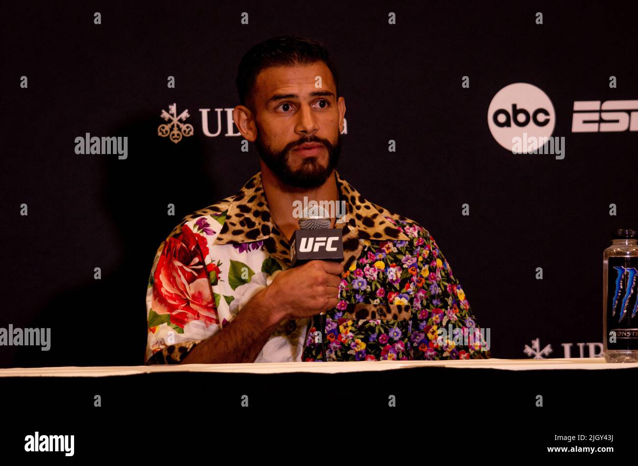 12 luglio 2022, New York, NY, New York, NY, Stati Uniti: LONG ISLAND, NEW YORK, NY - LUGLIO 13: Yair Rodriguez si rivolge ai media prima del suo Main Event Bout alla UFC Fight Night: Ortega vs Rodriguez il 16 luglio 2022 a Long Island, New York, NY, Stati Uniti. (Credit Image: © Matt Davies/PX Imagens via ZUMA Press Wire) Foto Stock