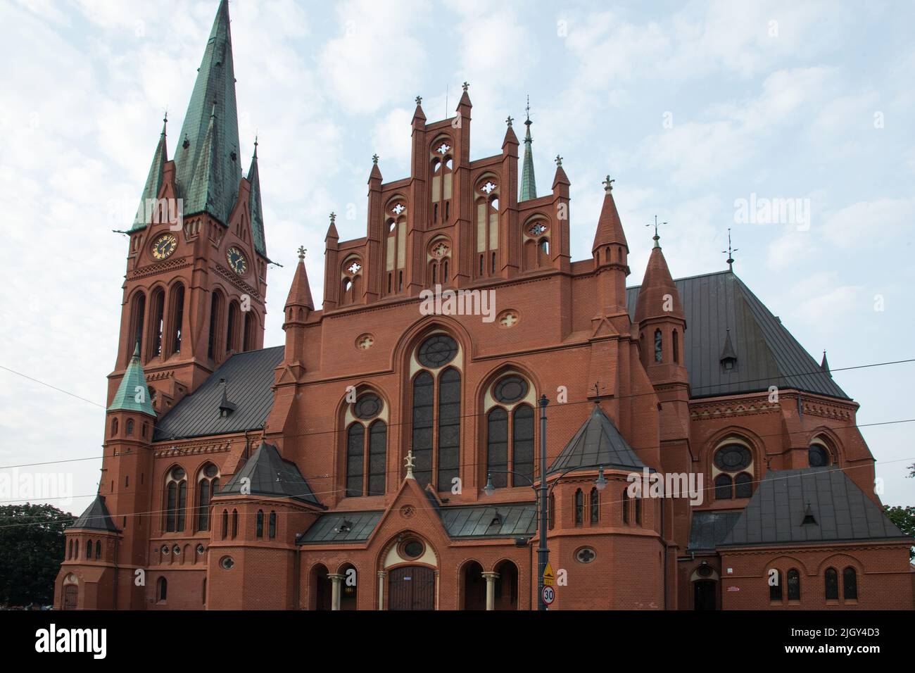 Angolo di veduta della chiesa di Santa Caterina, a Torun, Polonia Foto Stock