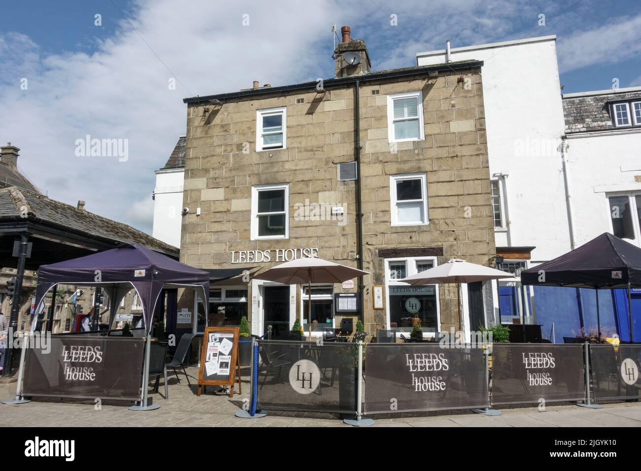 Leeds House Cafe in Market Place, Otley, West Yorkshire, Regno Unito. Foto Stock
