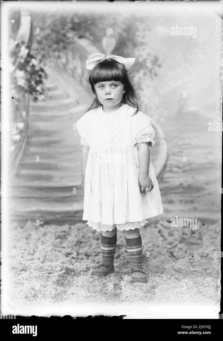 Ritratto per bambini, Östhammar, Uppland. Evento storico, nome legato a Objek: Pettersson, GURLI Foto Stock