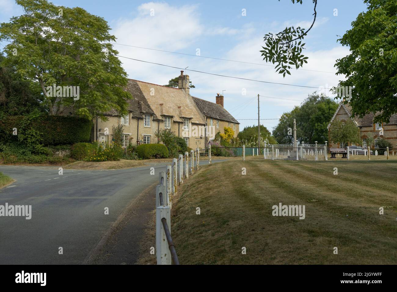 Uno dei famosi villaggi del Northamptonshire - Wadenhoe Foto Stock