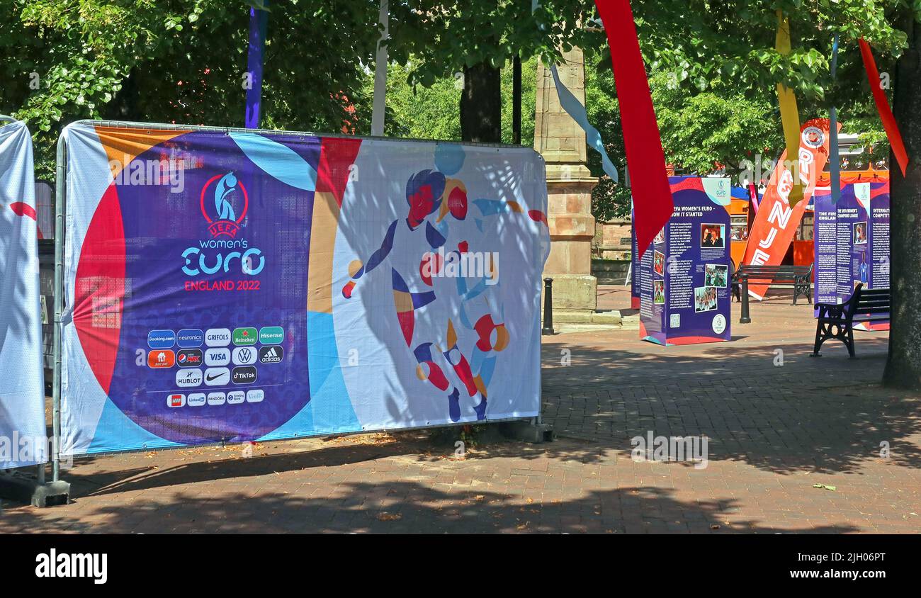Banner per UEFA Womans Euro Championship Inghilterra 2022, nel centro di Leigh, pronti per Portogallo vs Olanda (Olanda) dopo la partita, NW Inghilterra Foto Stock