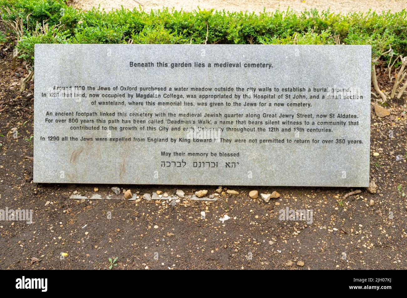Pietra commemorativa del cimitero medievale ebraico, Oxford, UK 2022 Foto Stock