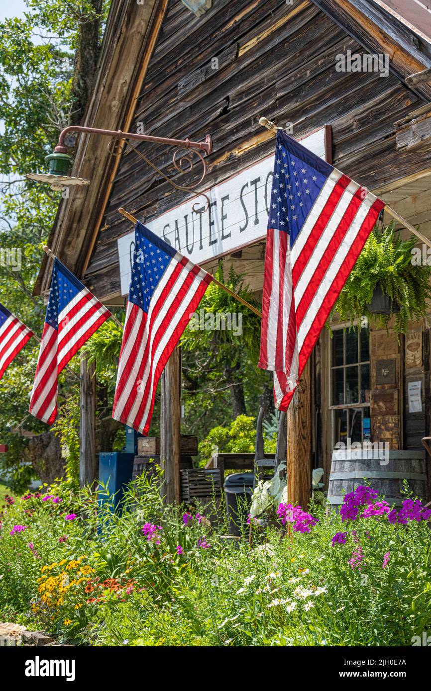 Lo storico Old Sautee Store nella valle di Sautee-Nacoochee vicino a Helen, Georgia. (USA) Foto Stock